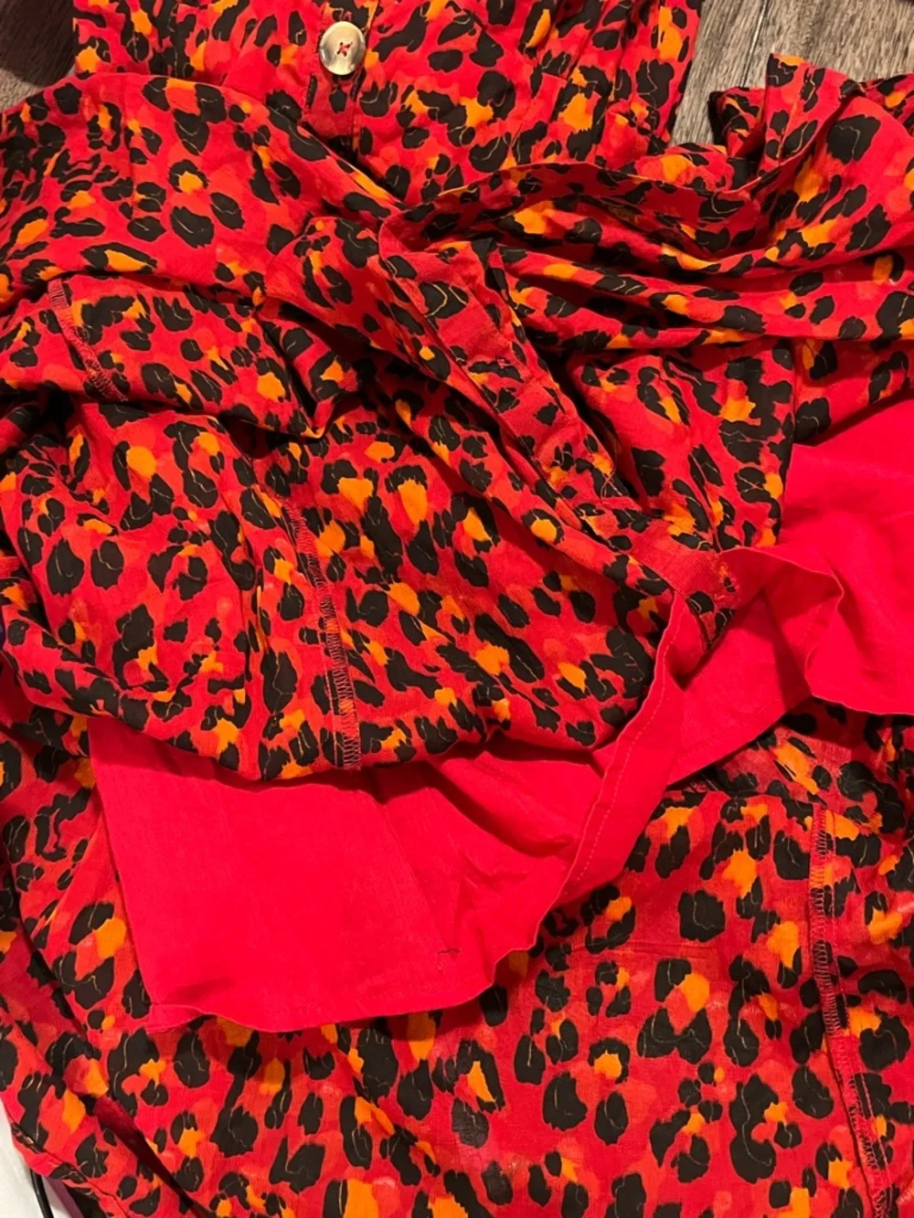 Alya Red Leopard Print Midi Dress Size Small Button Front Smocked Boho Summer - Picture 10 of 13